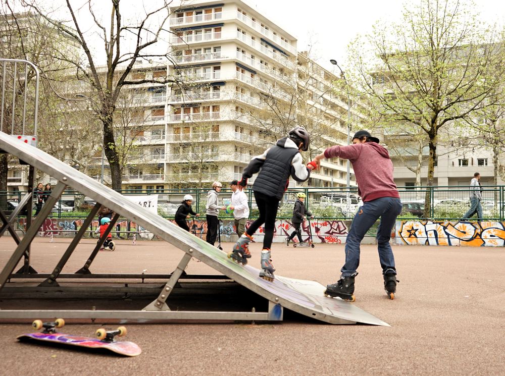 Parcours d'initiation en roller pour les enfants